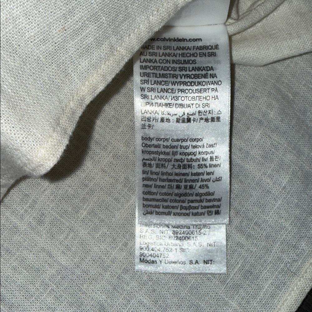 Medium Calvin Klein Sleeveless Blouse - Picture 7 of 9